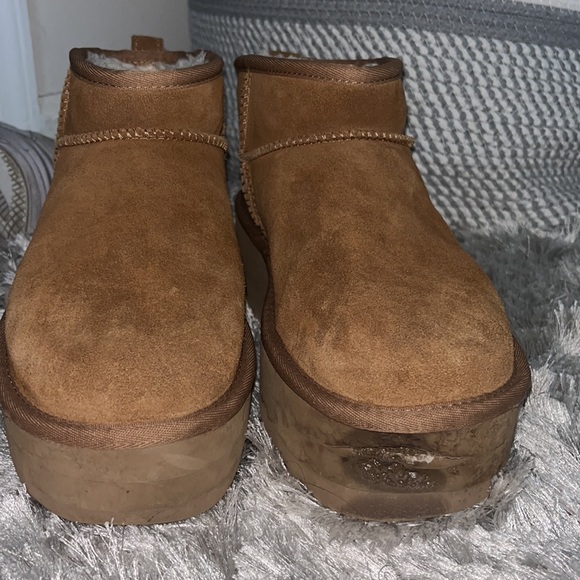 ugg platform minis - Picture 2 of 4